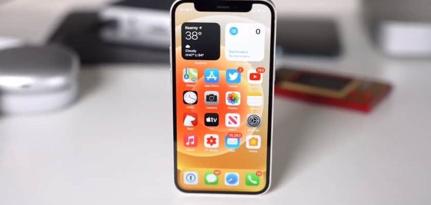  iPhone 13 mini характеристики и цена