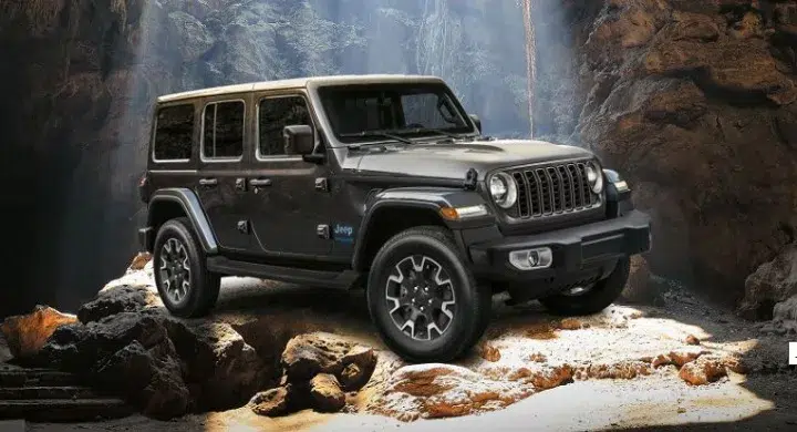 Jeep Wrangler 2024 представлен почти за 8 млн рублей